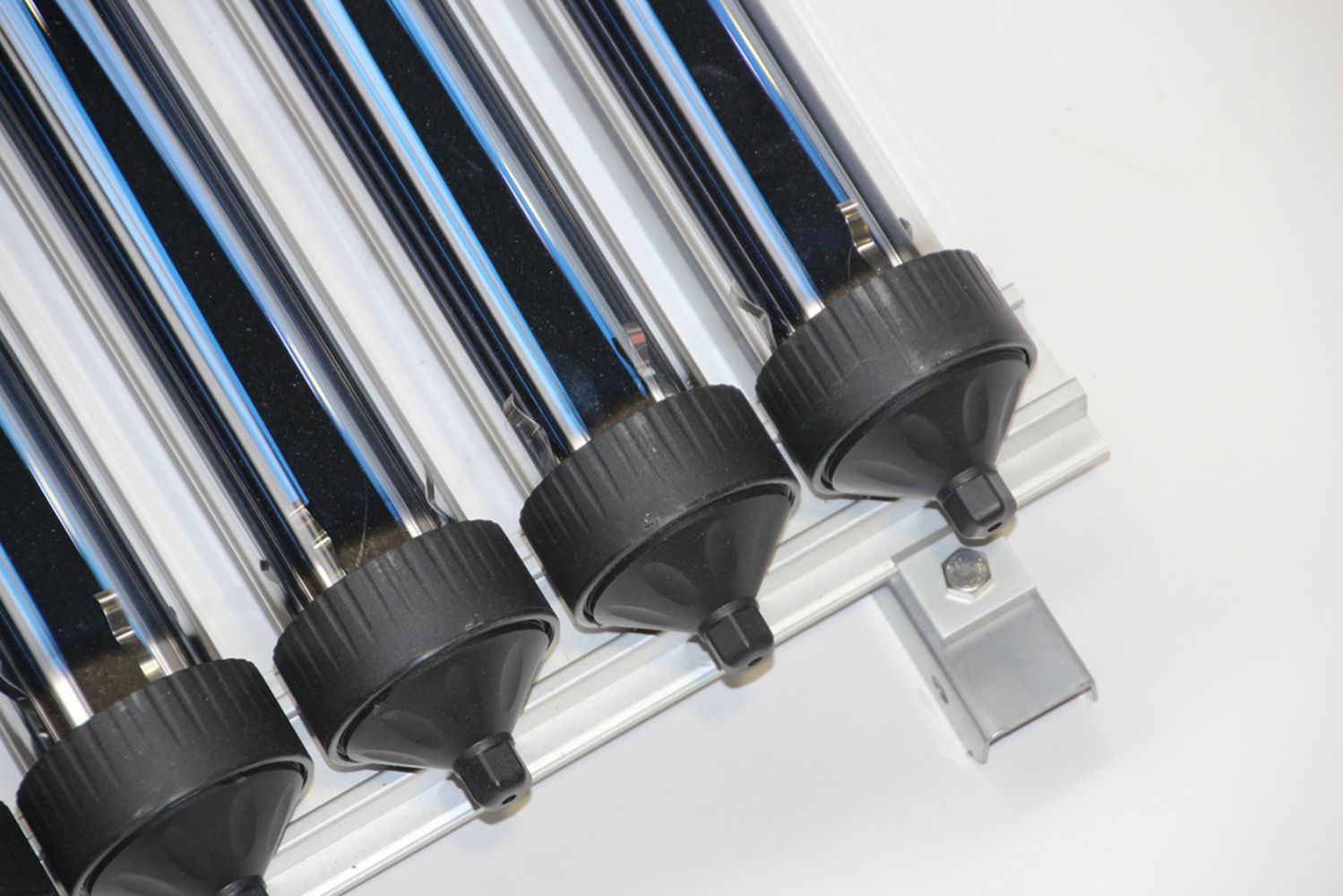 IMG_1968 Solarthermie Basic Paket - Eurotherm-Solar-PRO Vakuumröhrenkollektor - 7,68m²